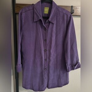 Purple Button-Up Shirt - Classic Collared Style with 3/4 Cuffed Sleeves